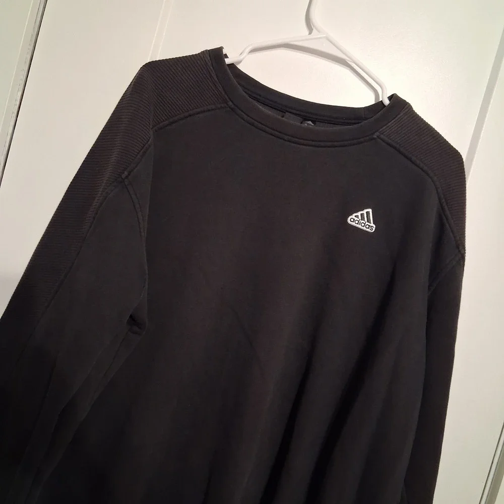 Adidas Sweatshirt Mens M Black Ribbed Shoulder H59411 Loungewear Sporty Gym